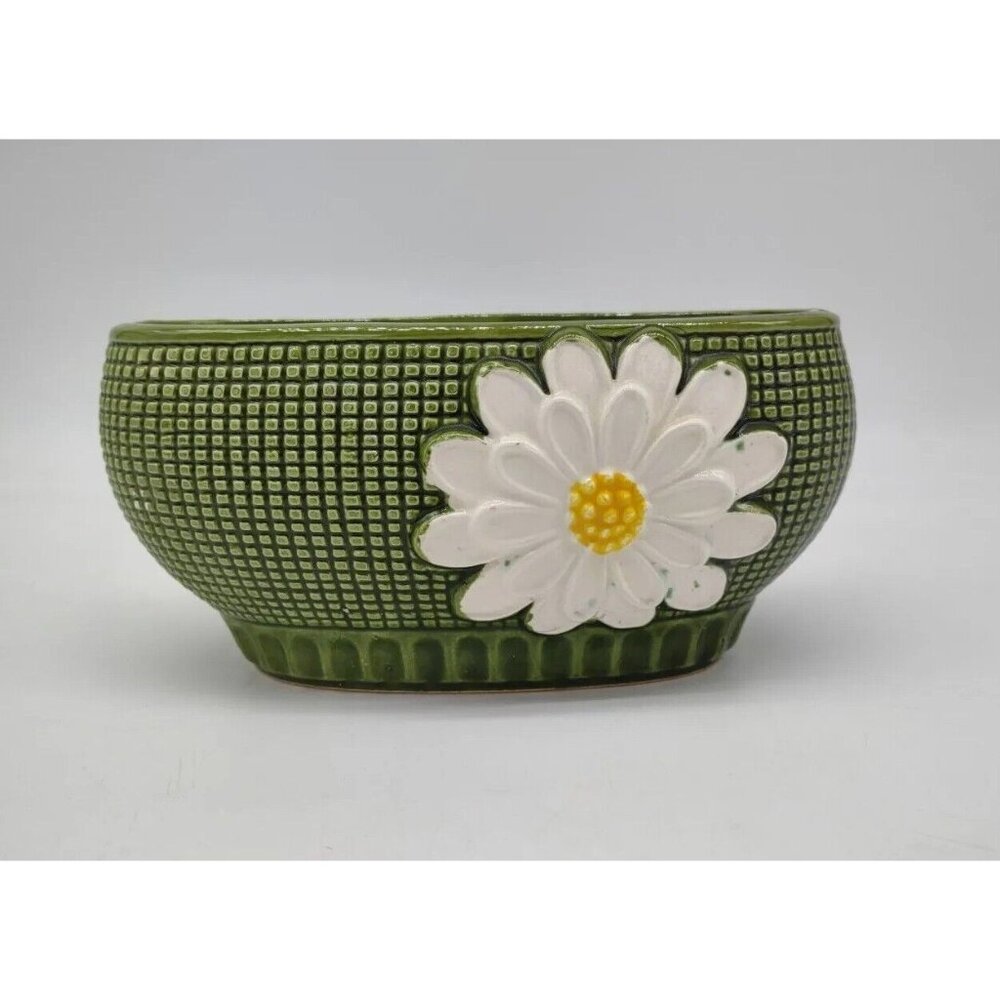 Vintage Oval Vase Pot Daisy Flowers Textured 3 Dimensional Made in Japan